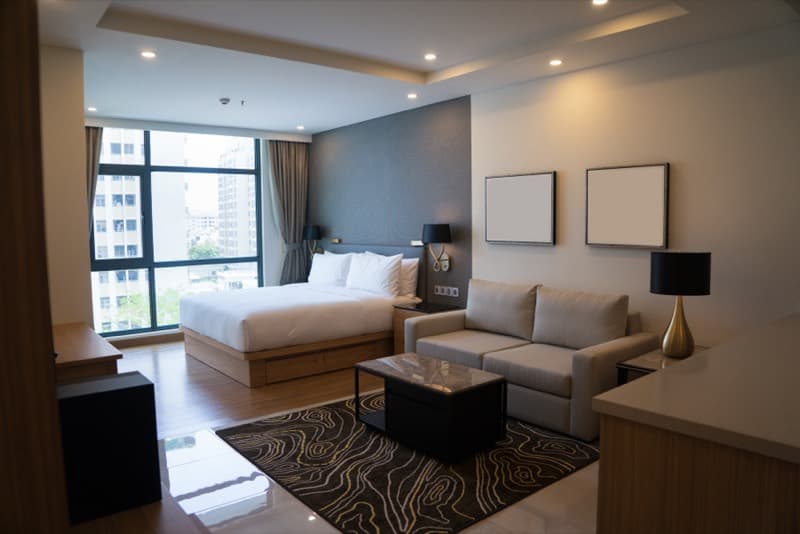 Hotels — solar performance monitored by SPC
